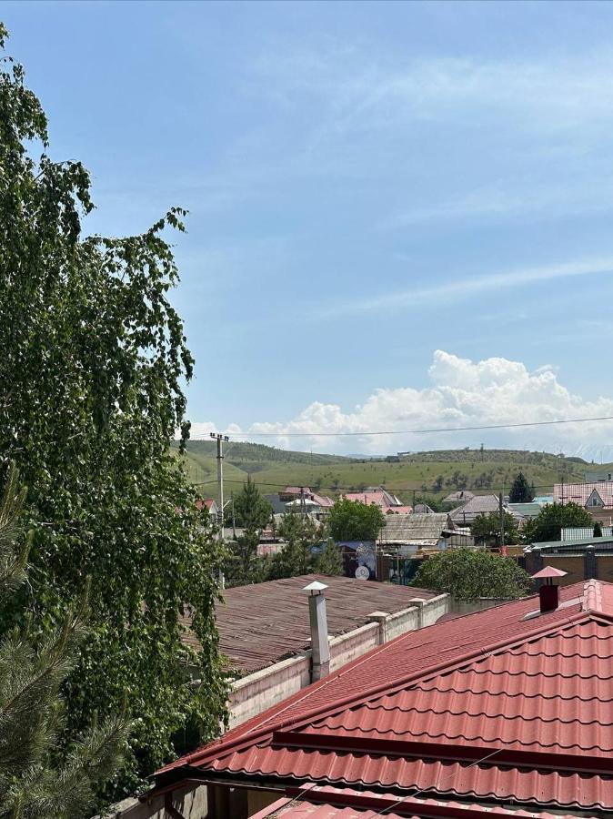 Tian-Shan Hotel Bishkek Esterno foto