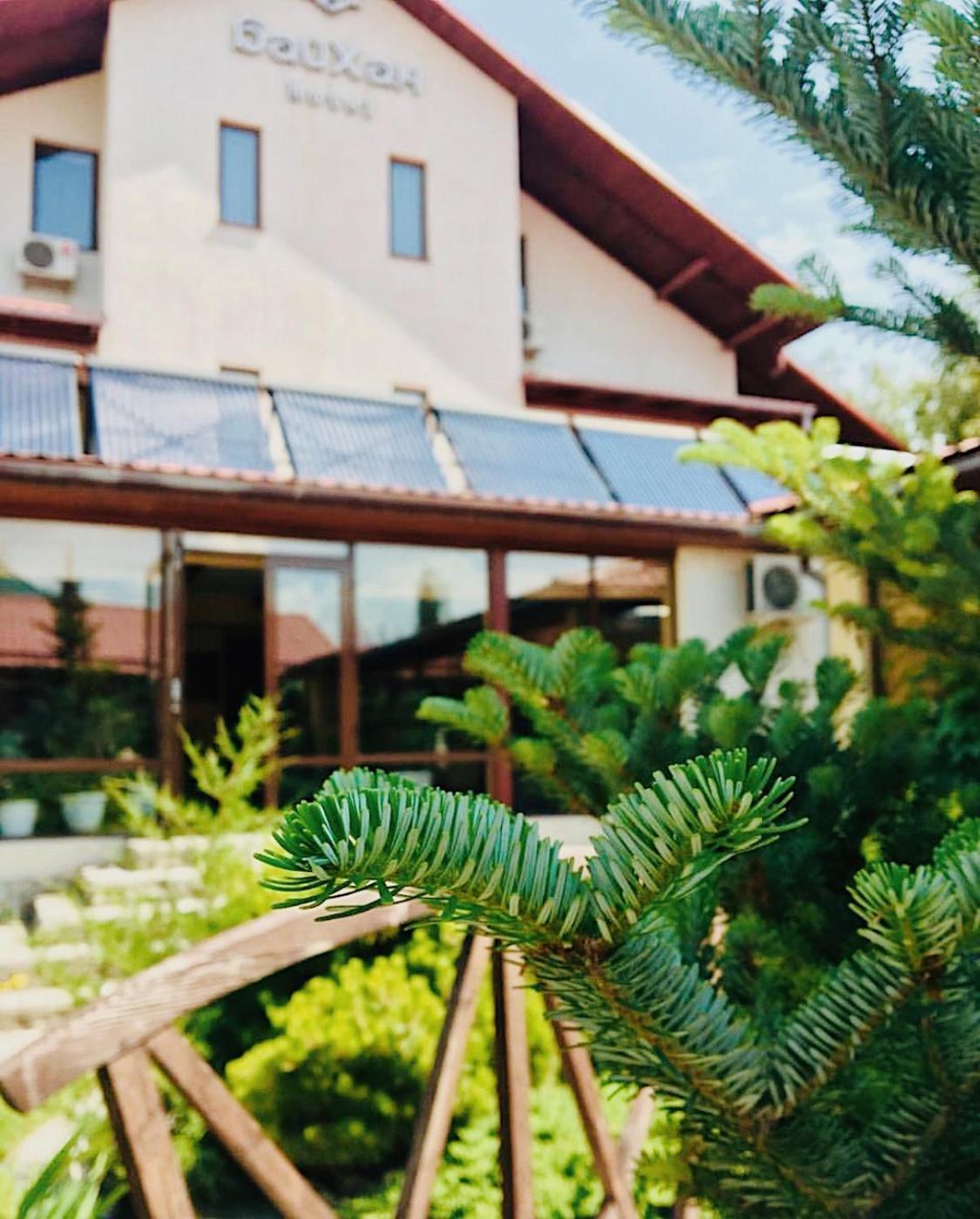 Tian-Shan Hotel Bishkek Esterno foto