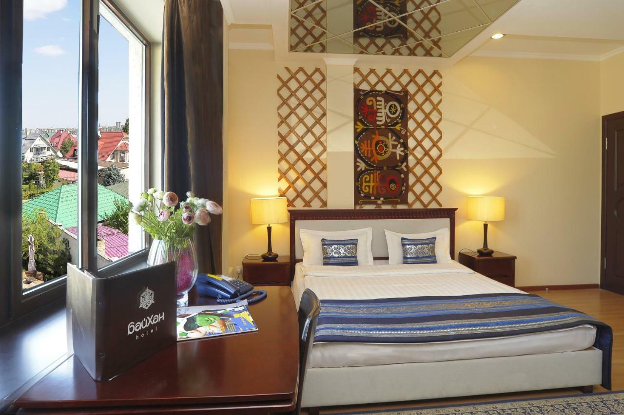 Tian-Shan Hotel Bishkek Esterno foto